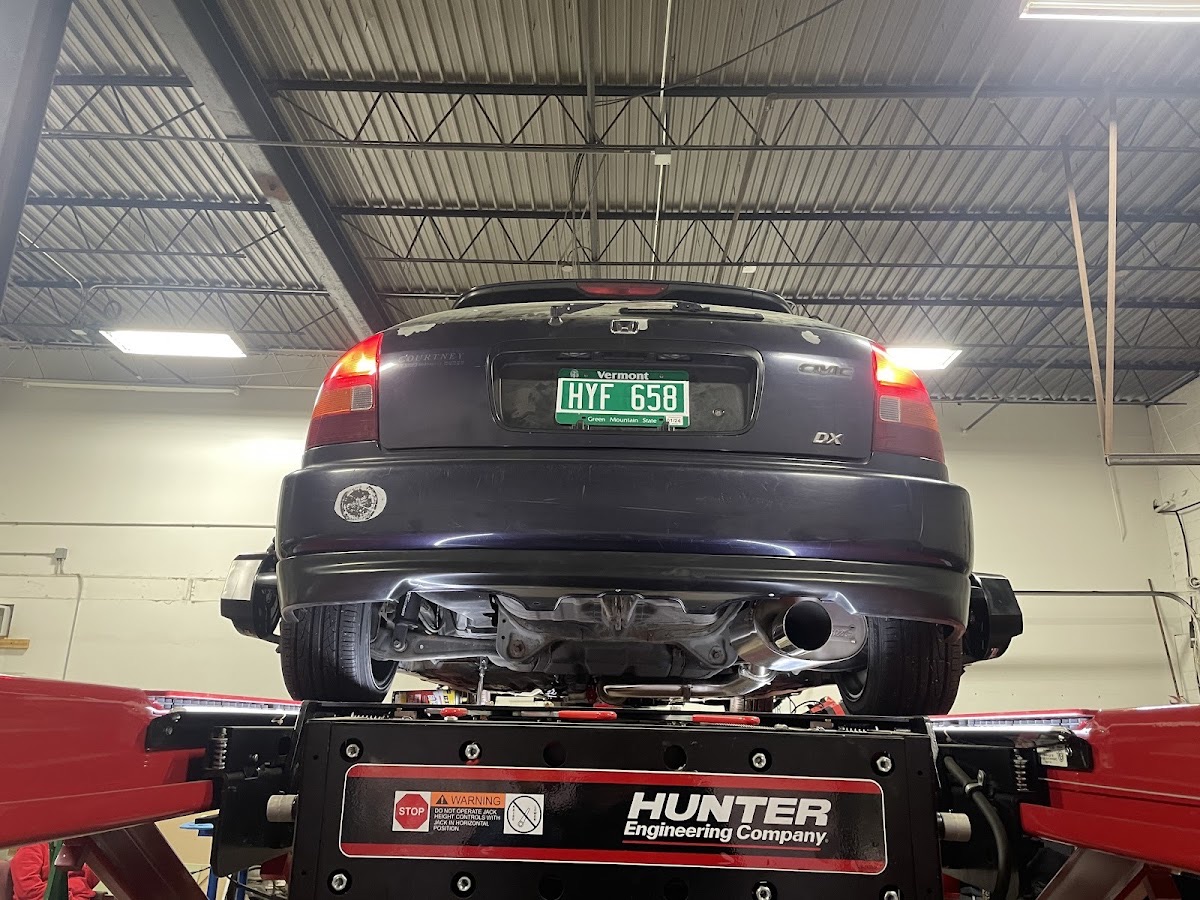 A car on the Hunter alignment rack at Avondale Independent